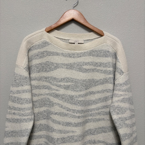 LOFT Wool-blend Boatneck Zebra Print Sweater - Gray & White, L - Picture 2 of 7
